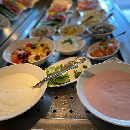 Duenenschloss Hotel 3*