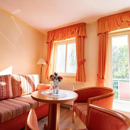 Duenenschloss Hotel