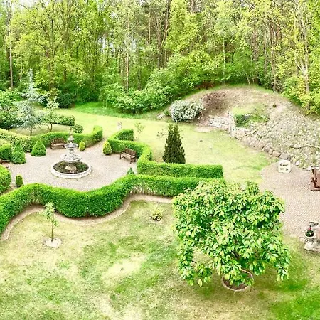 Duenenschloss Hotel 3*