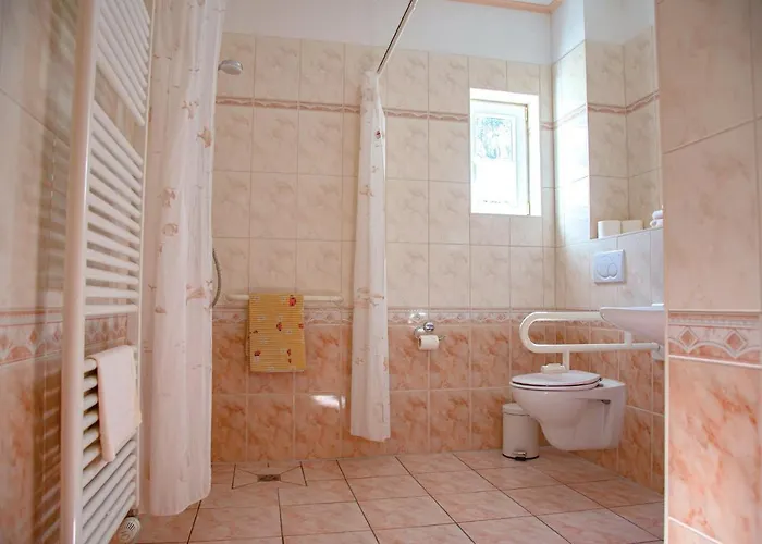 מלון Duenenschloss 3*