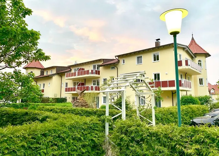 Hotel Duenenschloss